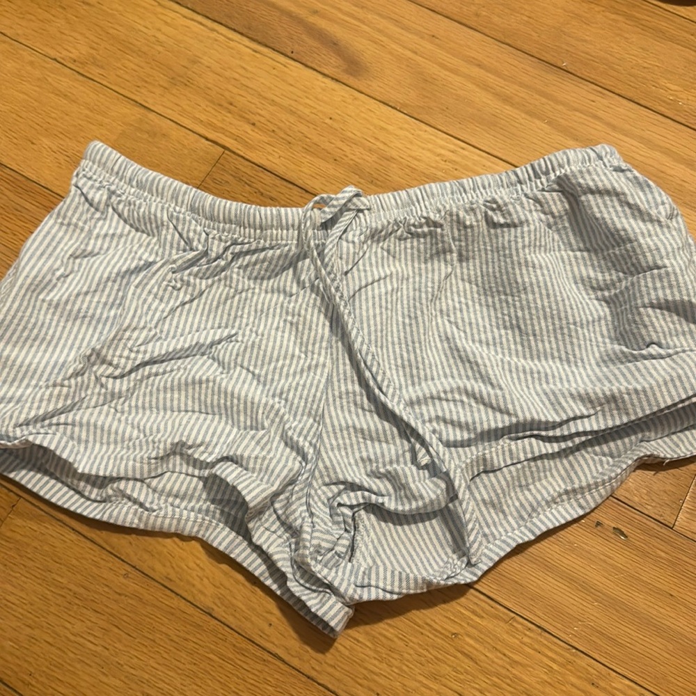 brandy melville blue and white striped shorts